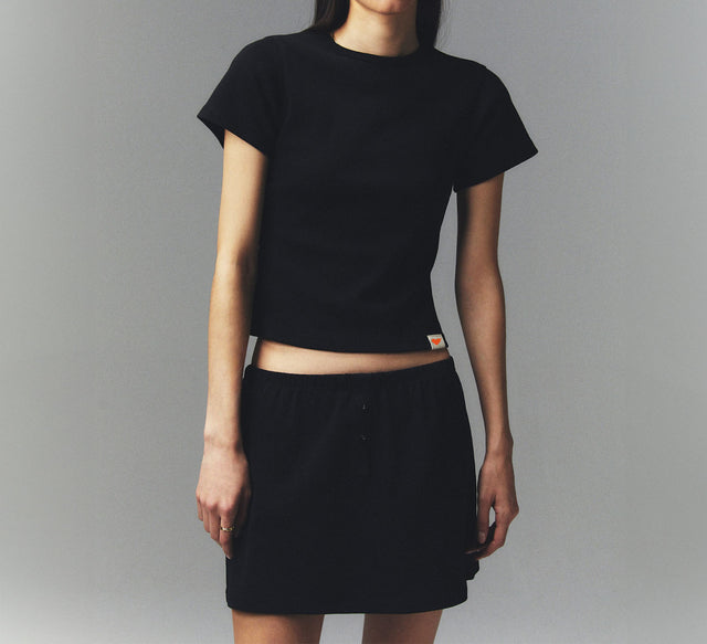 CLASSIC CROP A-LINE TEE - Black